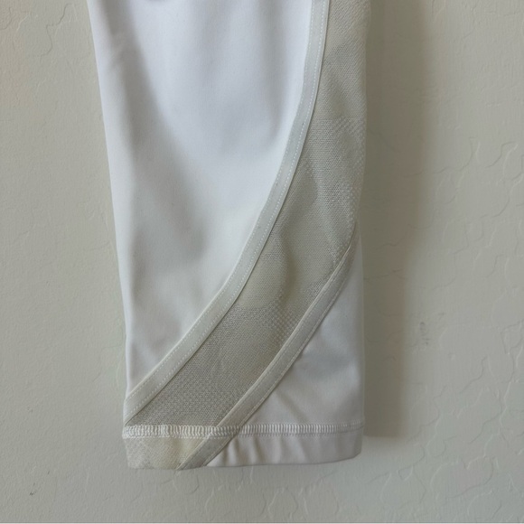 Lululemon Wunder Under HR Crop Flocked White Floral Velvet Mesh Leg Size 10 - Picture 7 of 11